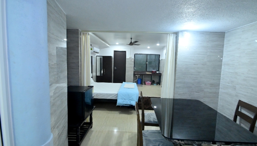 images/room/f2.jpg
