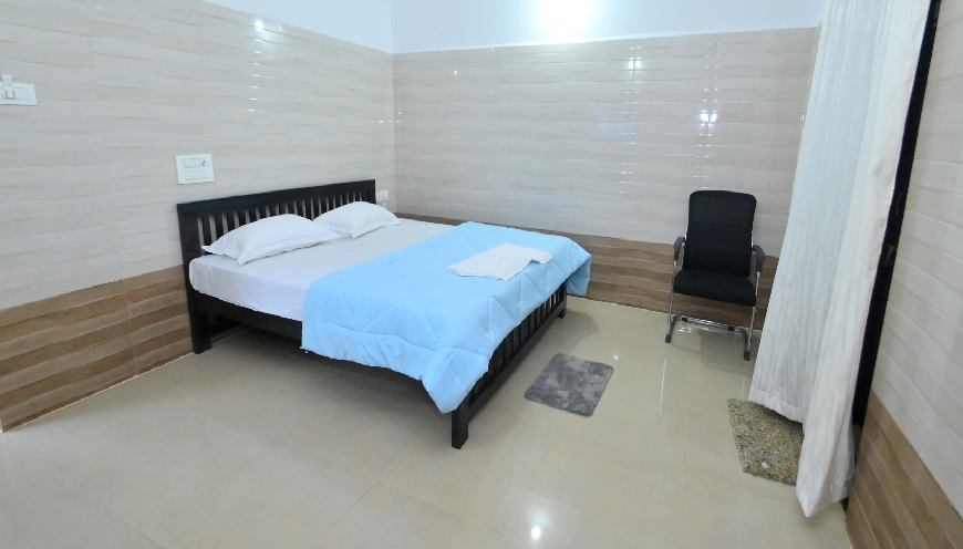 images/room/p2.jpg